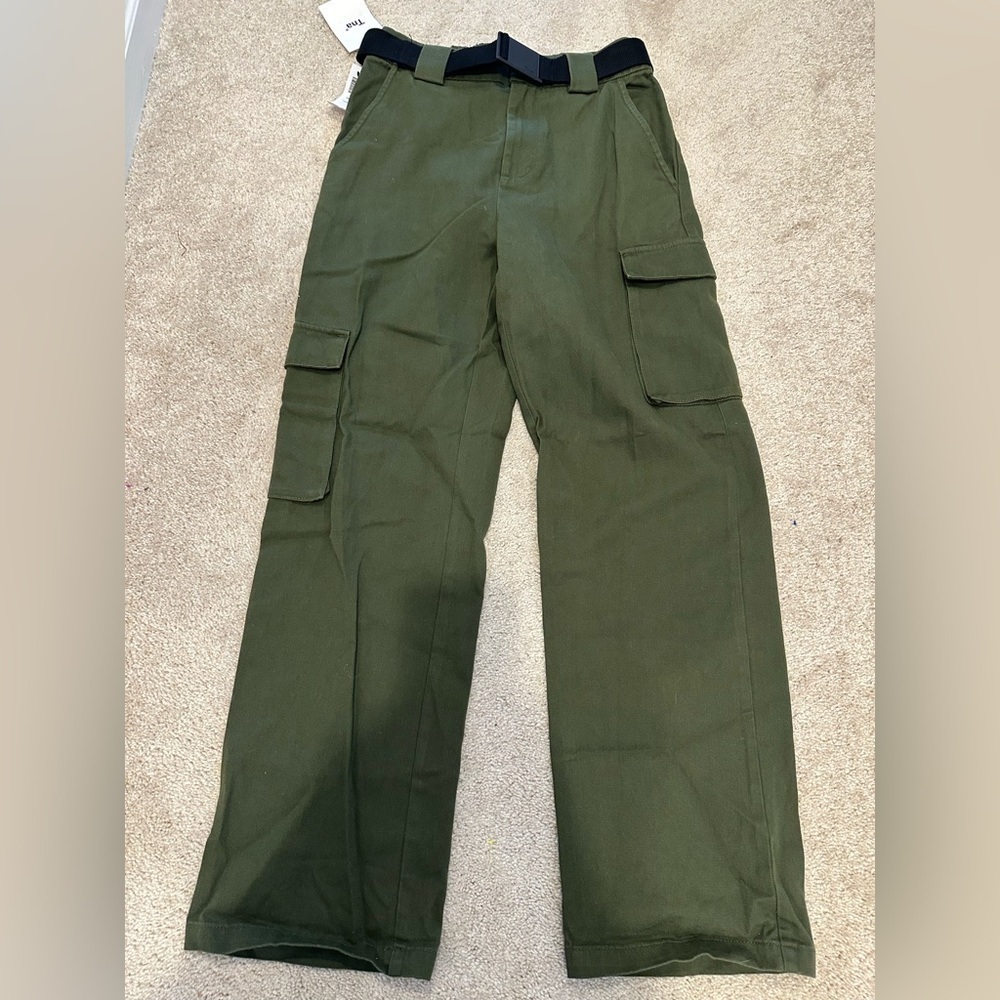 TNA Aritzia cargo belted green pants Fatigue size small NWT